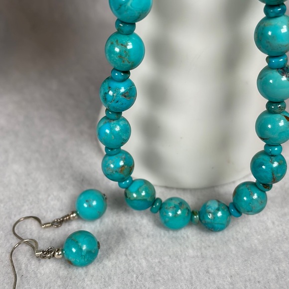 Native American Arizona Turquoise Necklace With Matching Earrings